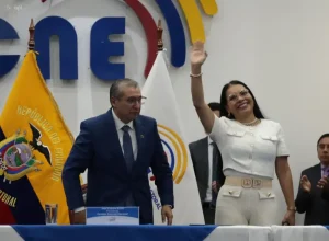 Diana Atamaint deja la Presidencia tras ocho años al frente del organismo electoral