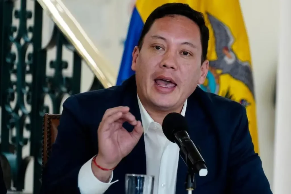 Cuenca bajo investigación: Fiscalía indaga presunta red de corrupción por $11 millones que involucra al alcalde suspendido Cristian Zamora